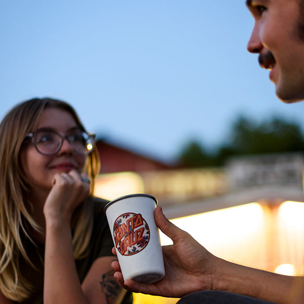 16oz-pint-cup-santa-cruz-a4 16oz_pints_santa_cruz_vacationdot_couple_square.jpg