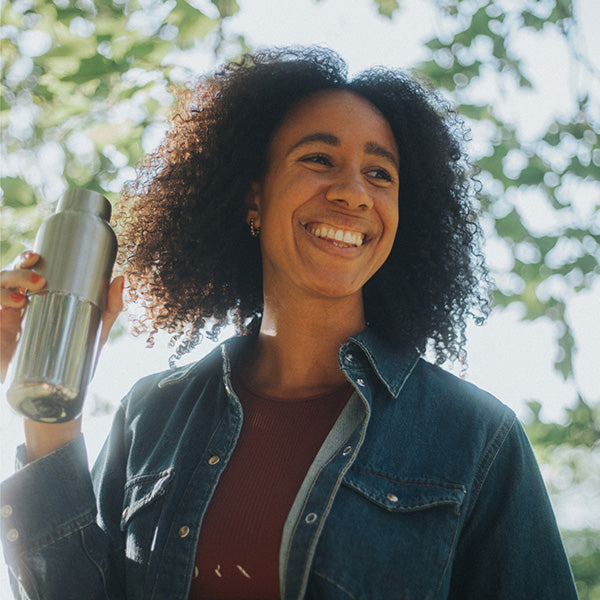 bring-your-own-party-kit-tumblers-and-cocktails-k6 16oz_rise_reflect_woman_smile_square.jpg