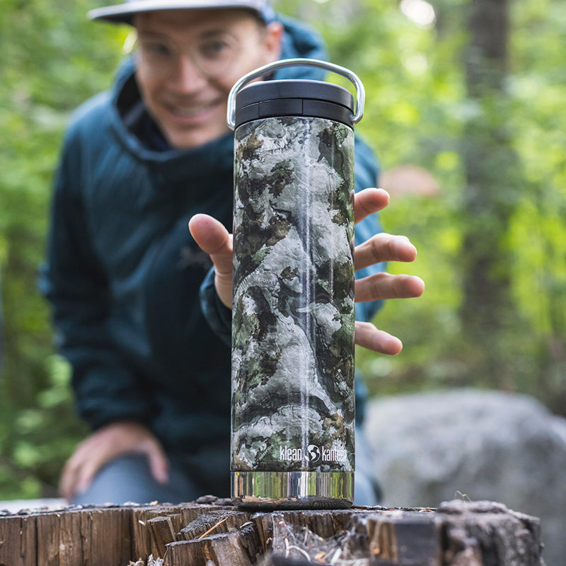 20oz-tkwide-with-twist-cap-mossy-oak-f5 20oz_bottle_twist_mossyoak_terragila_closeup_square.jpg
