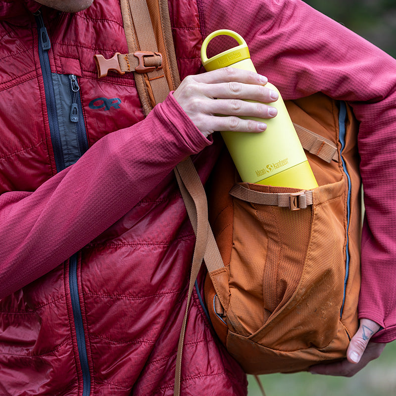20oz-rise-classic-with-arch-loop-cap-q3 20oz_rise_classic_insulated_bottle_acacia_backpack_square.jpg