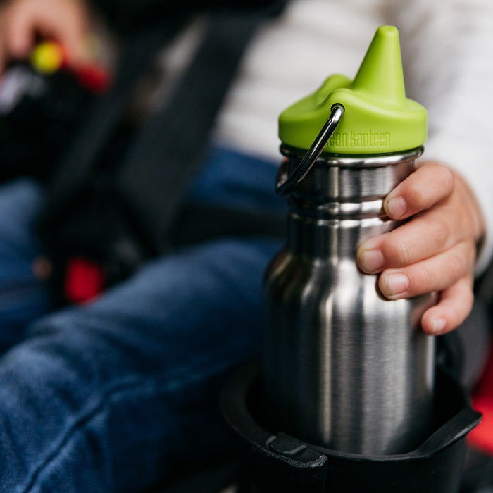 classic-kid-sippy-cap-n5 K12CNSIPPY-BS-sippy_bottle_carseat_lifestyle_6a57ff1f-474b-4c60-9003-2a6f3a064213.jpg