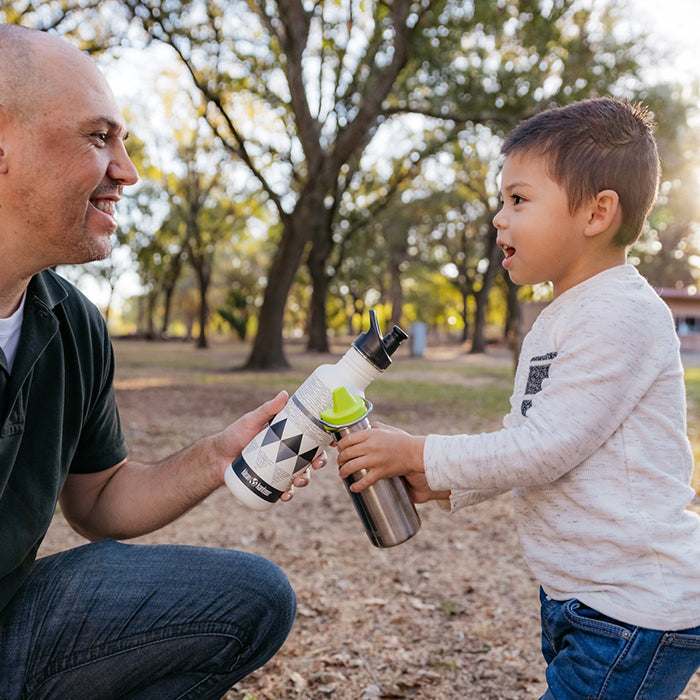 classic-kid-sippy-cap-n5 K12CNSIPPY-BS-sippy_cap_dad_lifestyle.jpg