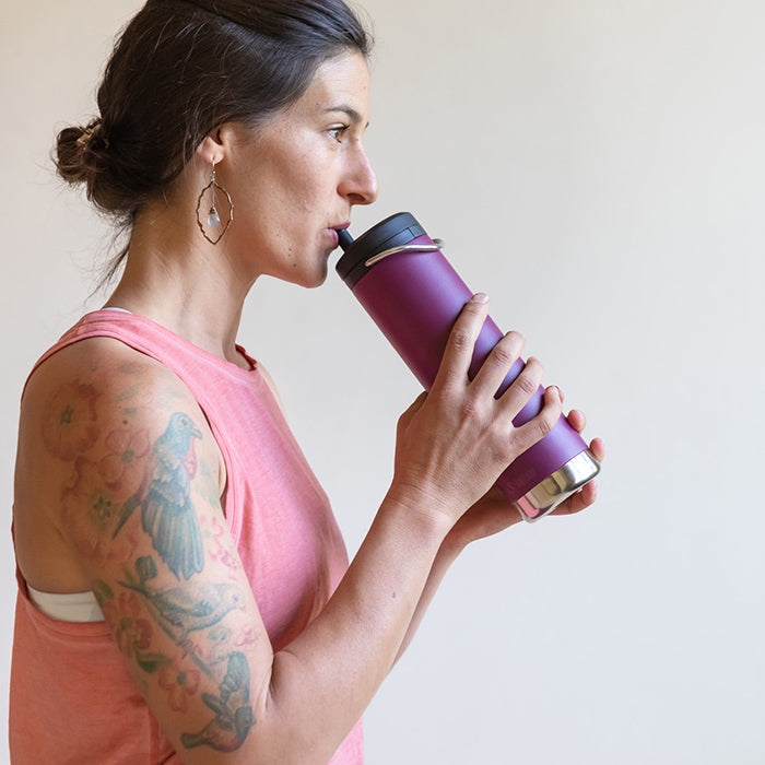 tkwide-twist-cap-with-straw-kit-z2 K20TKWPT-PP-T-TWIST-straw_cap_drinking_yoga_lifestyle_64bb08ca-98d0-4e89-83fd-b166cda65ccd.jpg