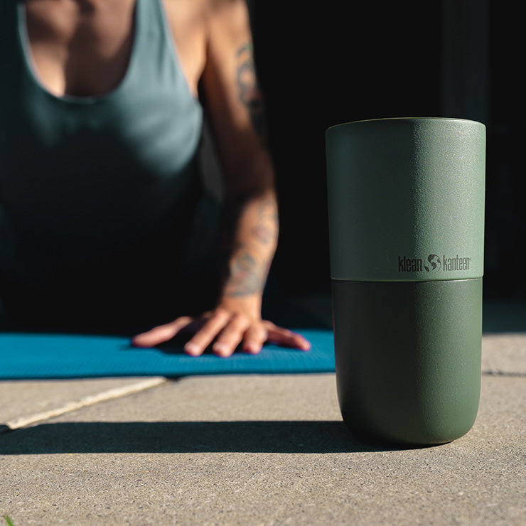 smoothie-set-n1 smoothie_kit_rise_tumbler_seaspray_closeup.jpg